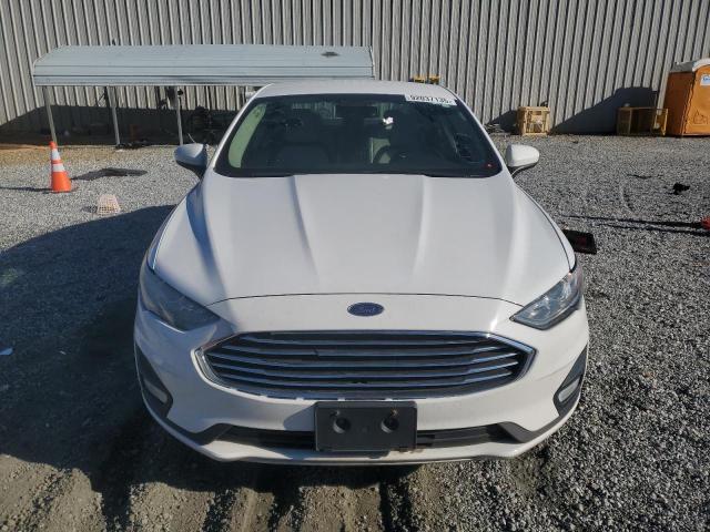 3FA6P0HD4KR170982 - 2019 FORD FUSION SE 白色 照片 5