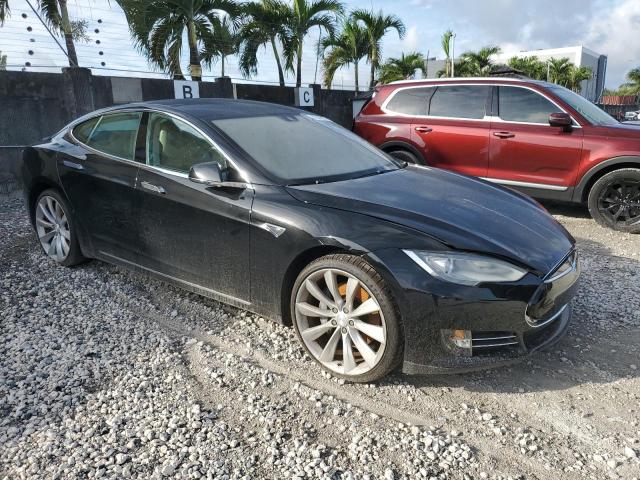 5YJSA1DP6DFP13754 - 2013 TESLA MODEL S Czarny zdjęcie 4