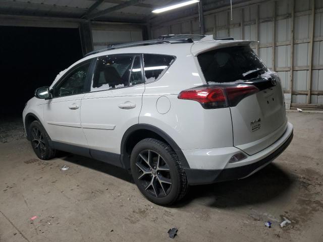 JTMJFREV2HD213886 - 2017 TOYOTA RAV4 SE WHITE photo 2