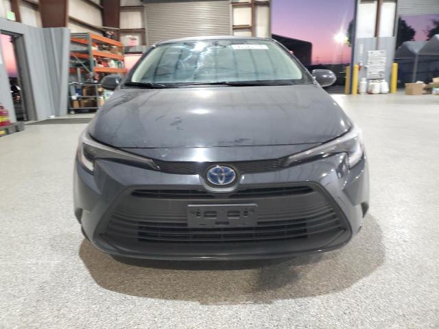 JTDBCMFE7P3010771 - 2023 TOYOTA COROLLA LE Сірий фото 5