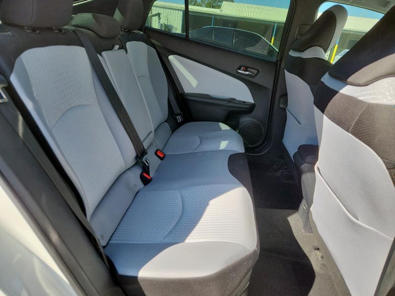 JTDKBRFU4G3501922 - 2016 TOYOTA PRIUS თეთრი ფოტო 10