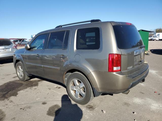 5FNYF4H61AB035814 - 2010 HONDA PILOT EXL GOLD photo 2