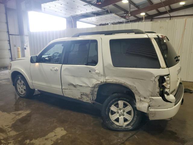1FMEU7DE5AUB07351 - 2010 FORD EXPLORER XLT WHITE photo 2