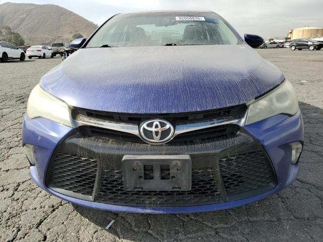 4T1BF1FKXFU885519 - 2015 TOYOTA CAMRY LE BLUE photo 5