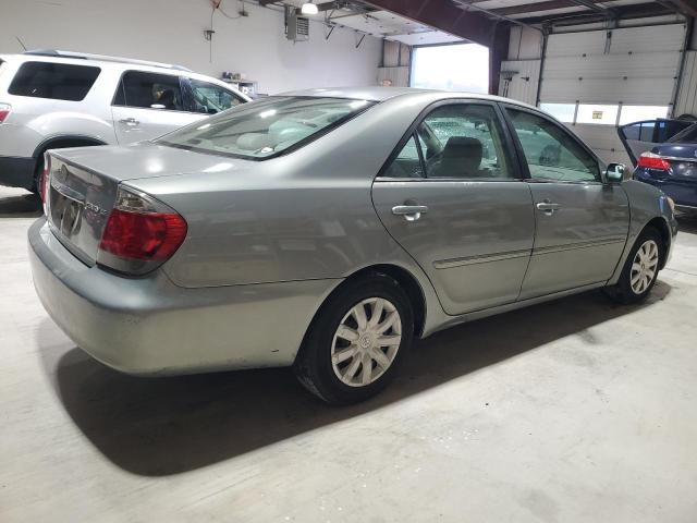 4T1BE30K15U632904 - 2005 TOYOTA CAMRY LE 灰色 照片 3