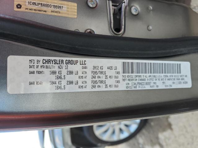 1C4NJPBA6DD186997 - 2013 JEEP PATRIOT SPORT Boz foto 14