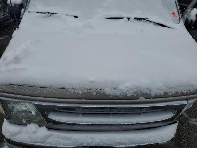 1FDRE14L92HA94107 - 2002 FORD ECONOLINE E150 VAN თაფლისფერი ფოტო 12