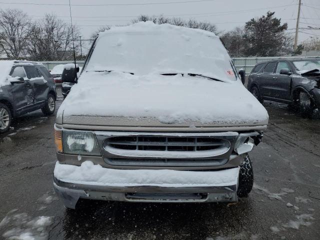 1FDRE14L92HA94107 - 2002 FORD ECONOLINE E150 VAN თაფლისფერი ფოტო 5