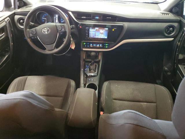 JTNKARJE0HJ545489 - 2017 TOYOTA COROLLA IM WHITE photo 8