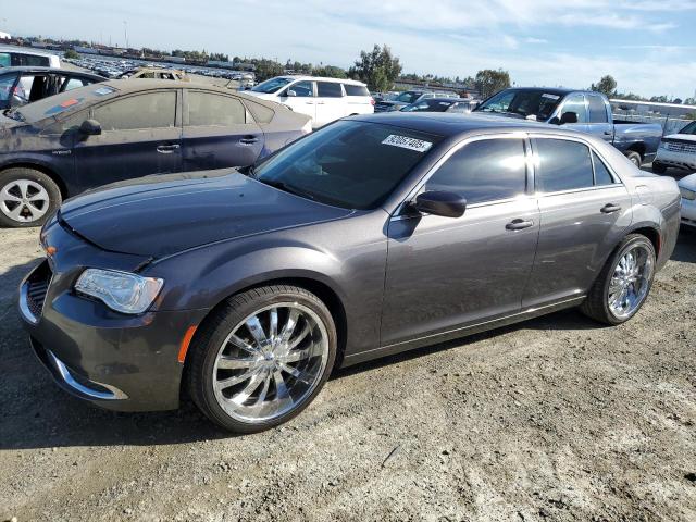 2015 CHRYSLER 300 LIMITED, 