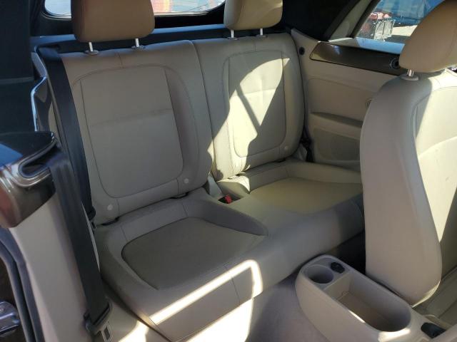 3VW5X7AT5DM828662 - 2013 VOLKSWAGEN BEETLE 棕色 照片 10