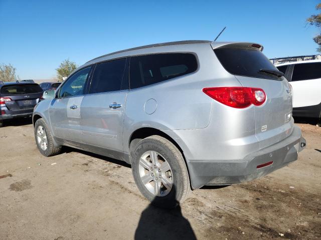 1GNKRGED3CJ242371 - 2012 CHEVROLET TRAVERSE LT 银色 照片 2