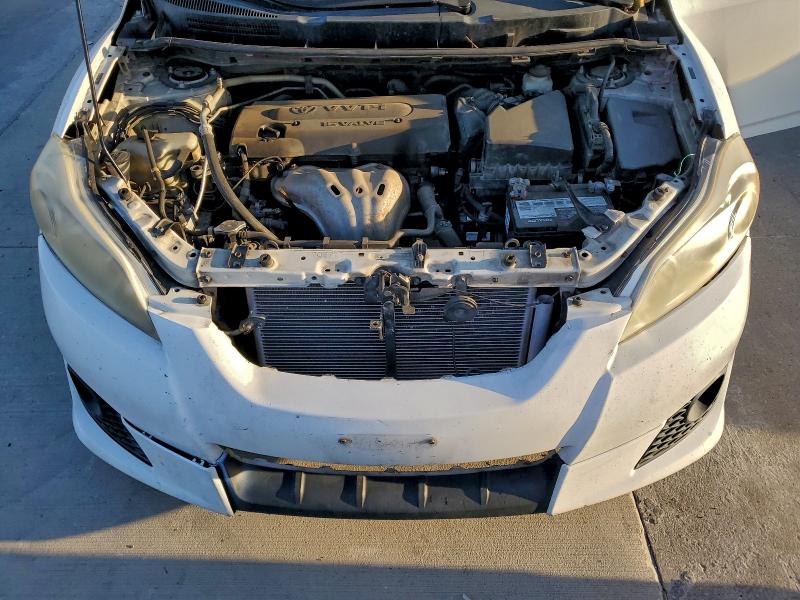 2T1KE40E69C013108 - 2009 TOYOTA COROLLA MA S WHITE photo 11