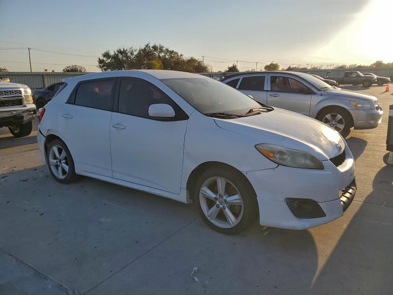 2T1KE40E69C013108 - 2009 TOYOTA COROLLA MA S WHITE photo 4