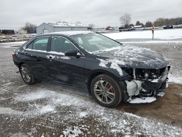 4T1BF1FK9HU693141 - 2017 TOYOTA CAMRY LE შავი ფოტო 4