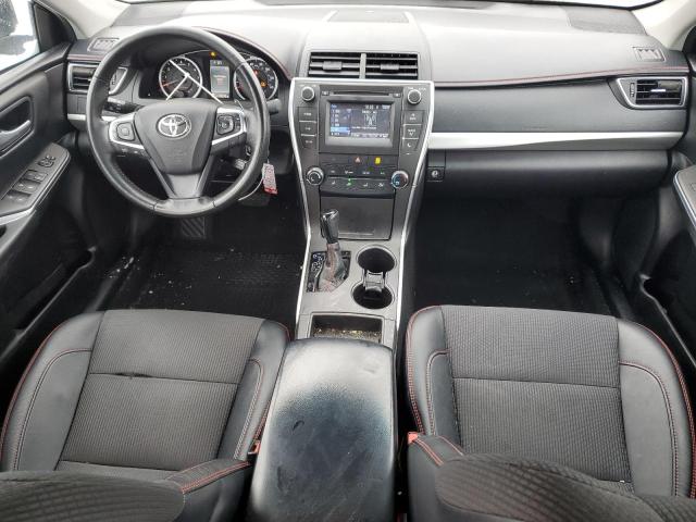 4T1BF1FK9HU693141 - 2017 TOYOTA CAMRY LE შავი ფოტო 8