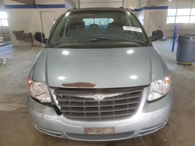 1A4GP45R26B620817 - 2006 CHRYSLER TOWN & COU 蓝色 照片 5