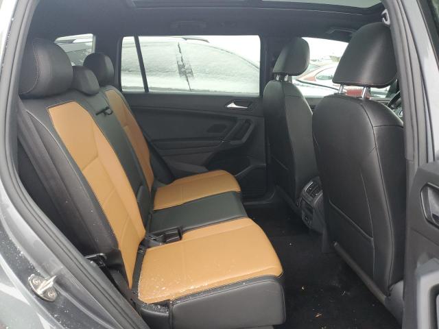 3VV2B7AX9JM125926 - 2018 VOLKSWAGEN TIGUAN SE 灰色 照片 10