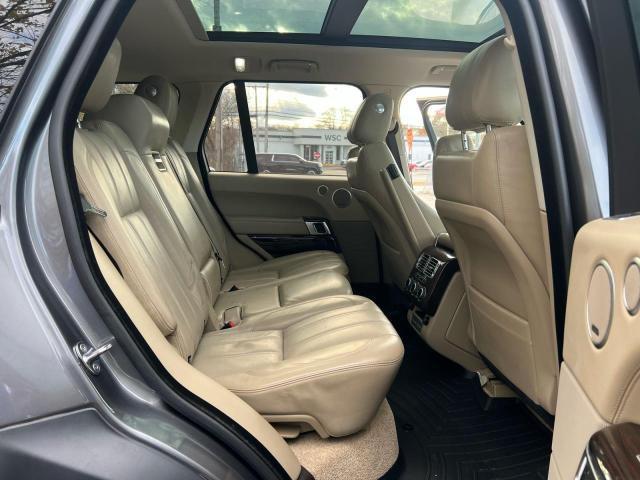 SALGS2FV5HA372729 - 2017 LAND ROVER RANGE ROVE HSE GRAY photo 6