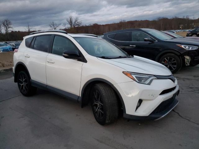 2T3JFREV7GW526191 - 2016 TOYOTA RAV4 SE WHITE photo 4
