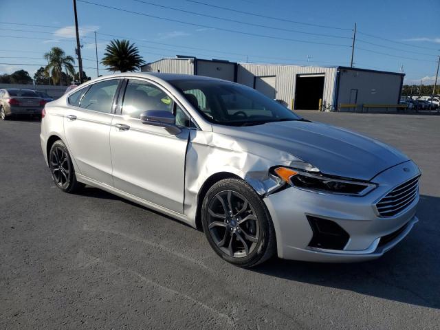 3FA6P0CD2KR150978 - 2019 FORD FUSION SEL SILVER photo 4