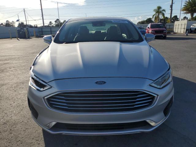3FA6P0CD2KR150978 - 2019 FORD FUSION SEL SILVER photo 5