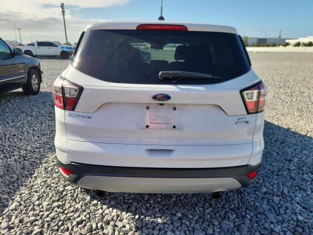1FMCU9GD8HUD52709 - 2017 FORD ESCAPE SE თეთრი ფოტო 6