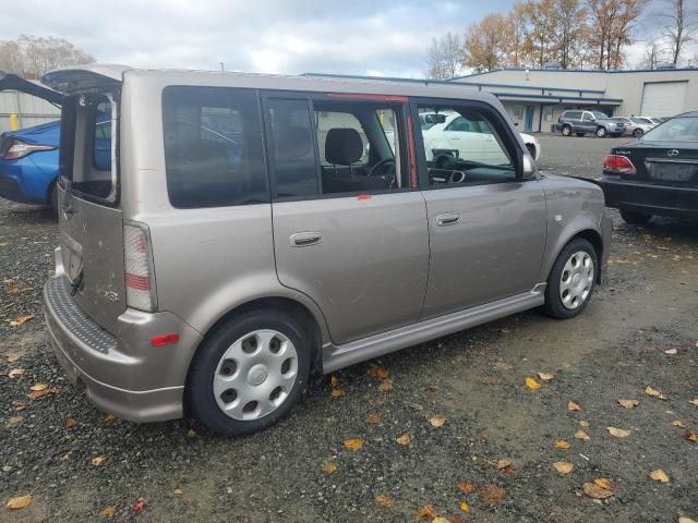 JTLKT324850195956 - 2005 TOYOTA SCION XB SILVER photo 3