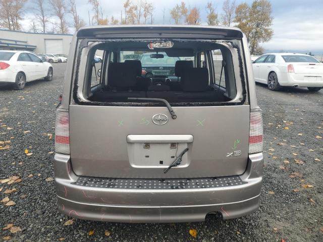 JTLKT324850195956 - 2005 TOYOTA SCION XB SILVER photo 6