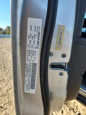 1J4NT5FB3BD180714 - 2011 JEEP COMPASS LIMITED 银色 照片 13