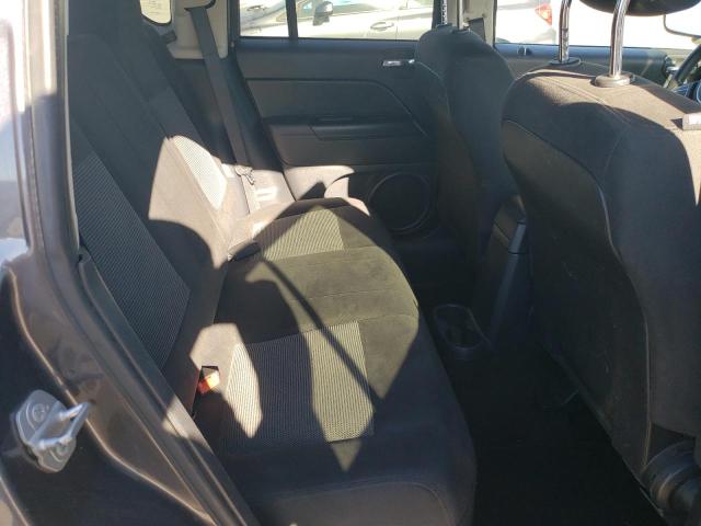 1C4NJCBA9GD518816 - 2016 JEEP COMPASS SPORT GRAY photo 11