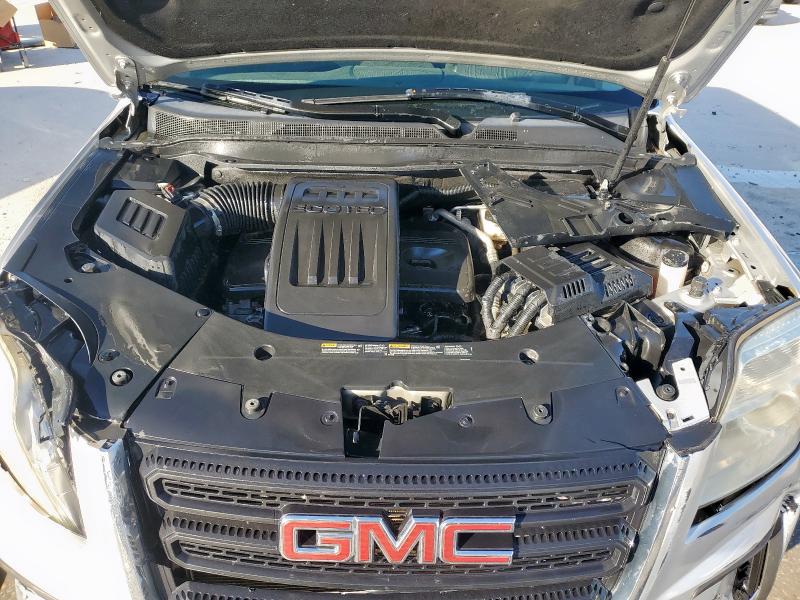 2GKALLEK0G6201930 - 2016 GMC TERRAIN SL Silber Foto 12