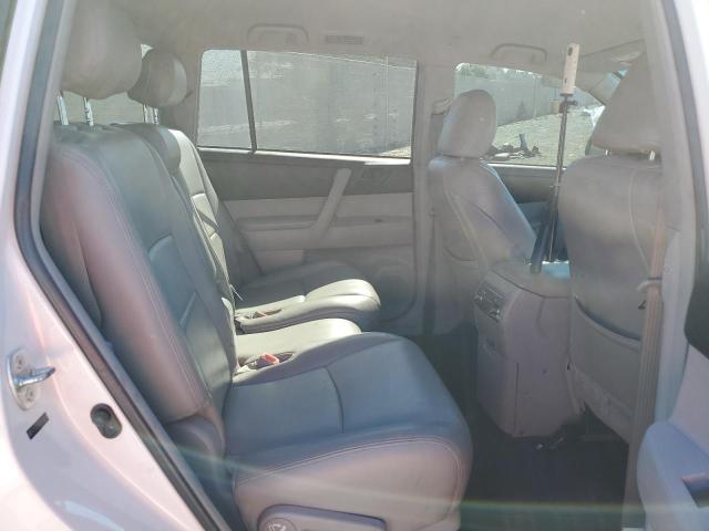 5TDZA3EH8CS022849 - 2012 TOYOTA HIGHLANDER BASE Սպիտակ լուսանկար 11