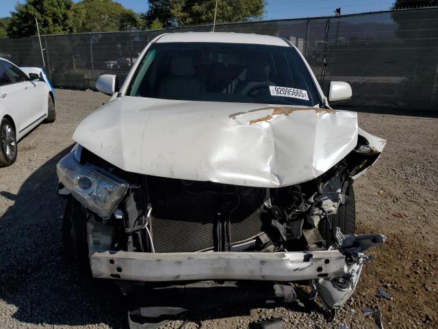 5TDZA3EH8CS022849 - 2012 TOYOTA HIGHLANDER BASE Սպիտակ լուսանկար 5