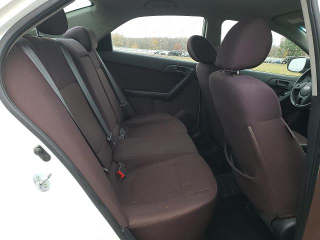 KNAFU4A27A5839800 - 2010 KIA FORTE EX WHITE photo 10