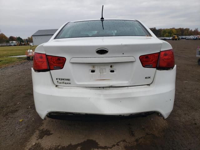 KNAFU4A27A5839800 - 2010 KIA FORTE EX WHITE photo 6