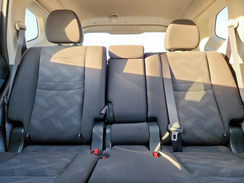 KNMAT2MT1GP650663 - 2016 NISSAN ROGUE S CHARCOAL photo 10