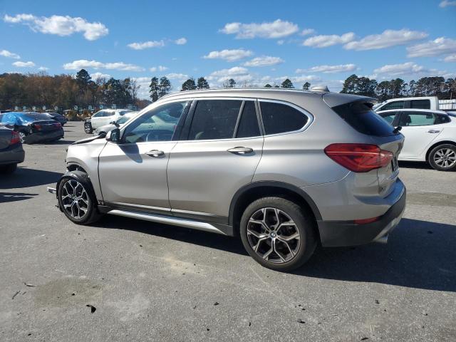 WBXJG9C06N5V09636 - 2022 BMW X1 XDRIVE28I GOLD photo 2