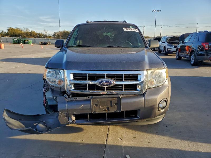 1FMCU0DG8CKA35088 - 2012 FORD ESCAPE XLT CHARCOAL photo 5