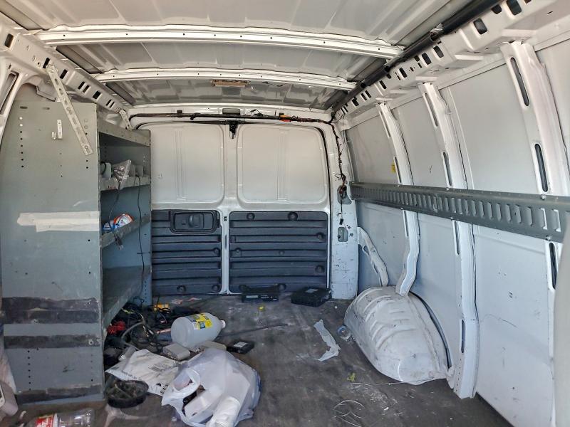 1GCSGAFX1D1129654 - 2013 CHEVROLET EXPRESS G1 Білий фото 10