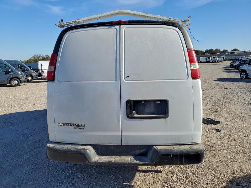 1GCSGAFX1D1129654 - 2013 CHEVROLET EXPRESS G1 Білий фото 6