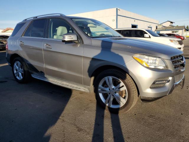 4JGDA5HB6DA164463 - 2013 MERCEDES-BENZ ML 350 4MATIC GRAY photo 4