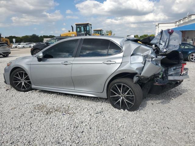 4T1S11AK6RU238173 - 2024 TOYOTA CAMRY SE NIGHT SHADE SILVER photo 2