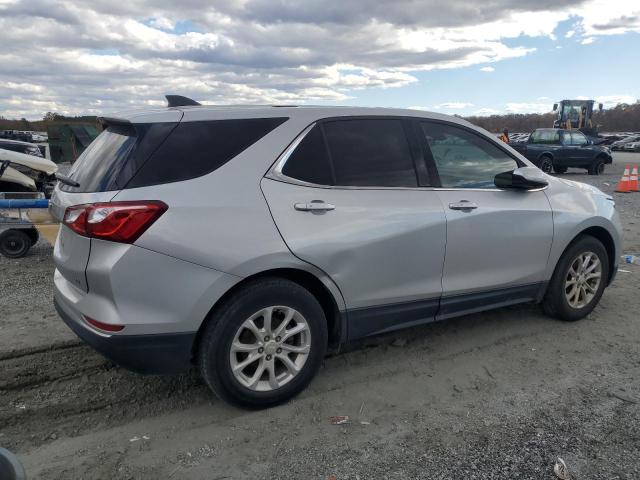 3GNAXJEV0JS627633 - 2018 CHEVROLET EQUINOX LT SILVER photo 3