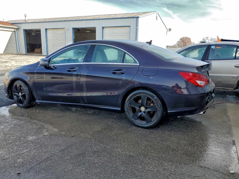 WDDSJ4EB8FN210046 - 2015 MERCEDES-BENZ CLA 250 შავი ფოტო 2