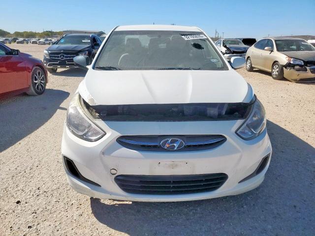 KMHCT4AE3HU172304 - 2017 HYUNDAI ACCENT SE WHITE photo 5