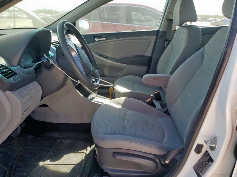 KMHCT4AE3HU172304 - 2017 HYUNDAI ACCENT SE WHITE photo 7