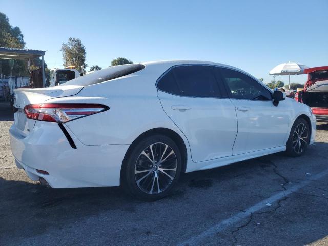 JTNB11HK8J3007775 - 2018 TOYOTA CAMRY L WHITE photo 3