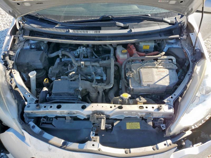 JTDKDTB30C1020723 - 2012 TOYOTA PRIUS C SILVER photo 11