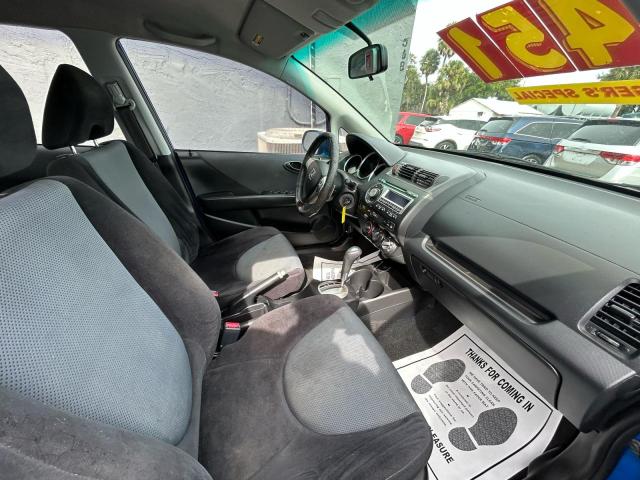 JHMGD38668S012438 - 2008 HONDA FIT SPORT BLUE photo 5
